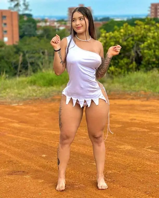 🌺 Valeria Castañeda Pack OnlyFans en Telegram 🔥